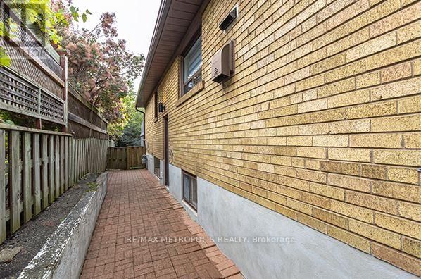 5 JUBILEE CRESCENT Image 25
