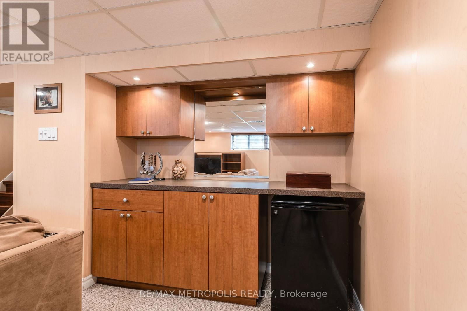 5 JUBILEE CRESCENT Image 32