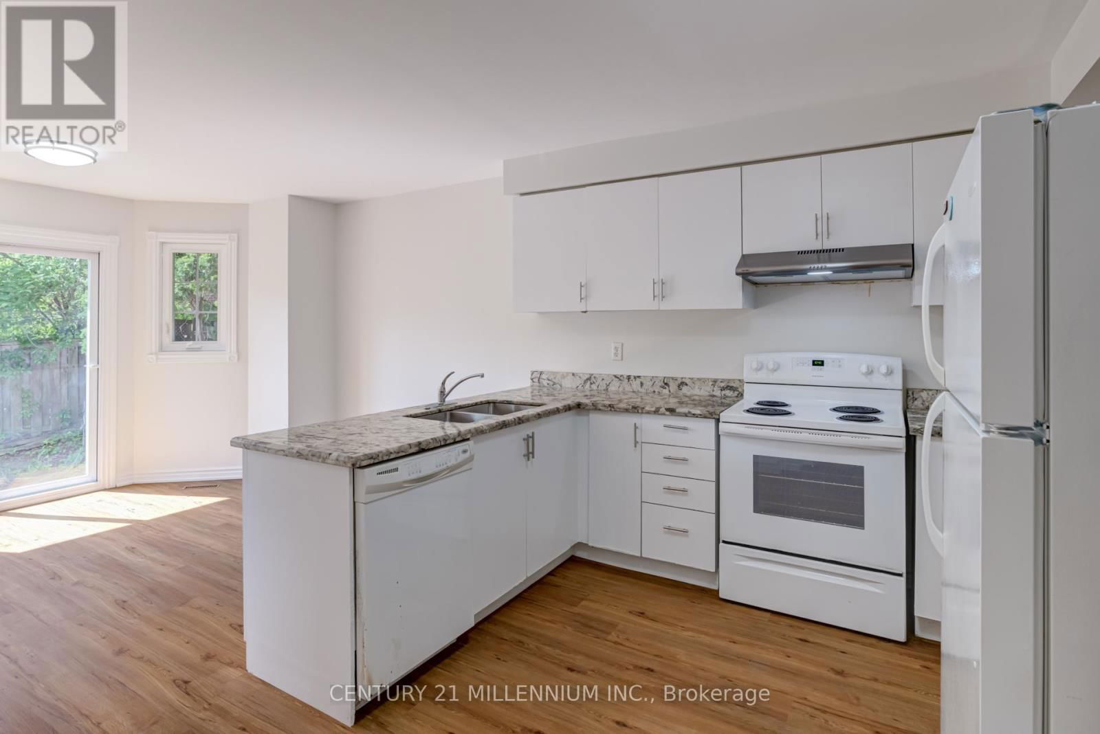 1572 CARTIER COURT Image 10