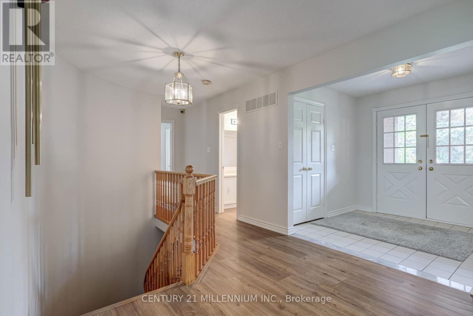 1572 CARTIER COURT Image 14