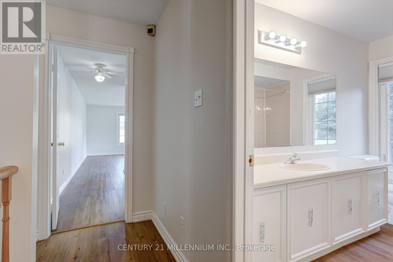 1572 CARTIER COURT Image 15