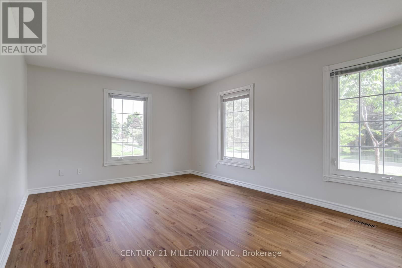 1572 CARTIER COURT Image 17