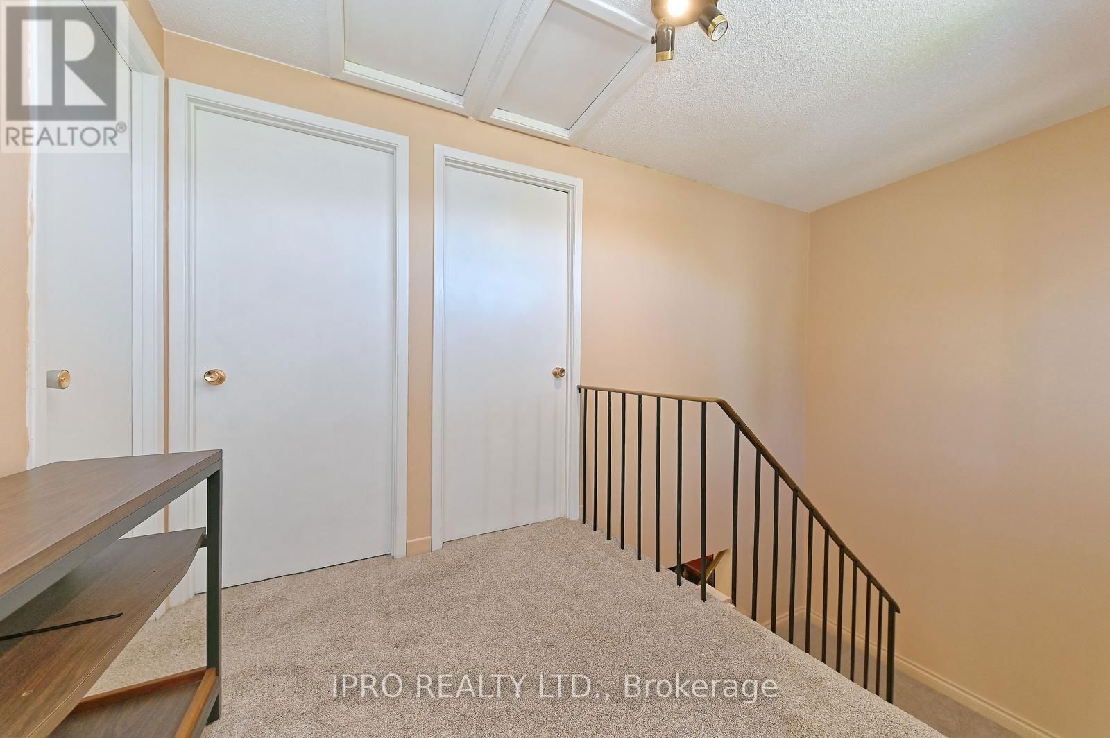 4 GREENFIELD SQUARE Image 15