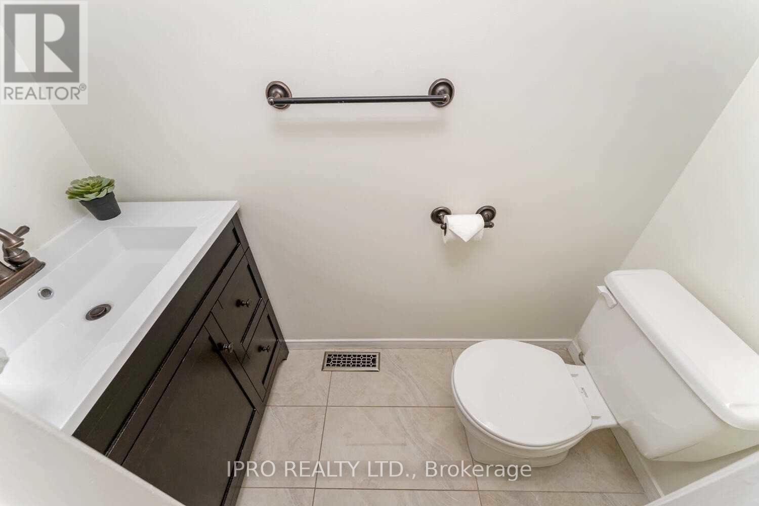 1439 EDDIE SHAIN DRIVE Image 13