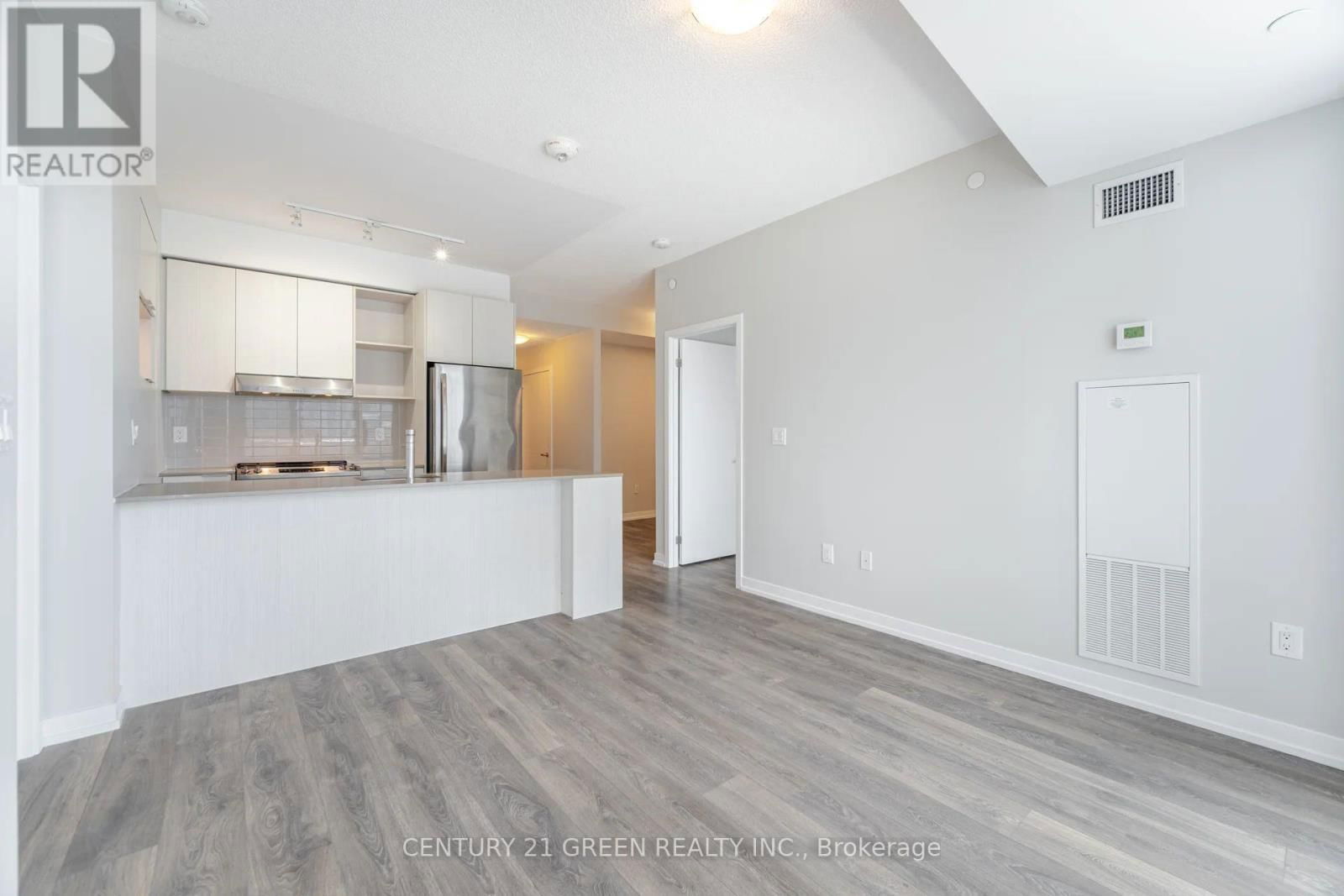 1022 - 2520 EGLINTON AVENUE WEST Image 18