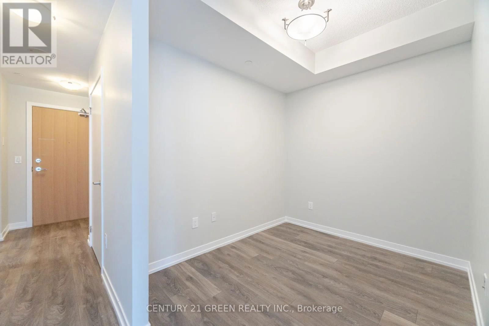 1022 - 2520 EGLINTON AVENUE WEST Image 20