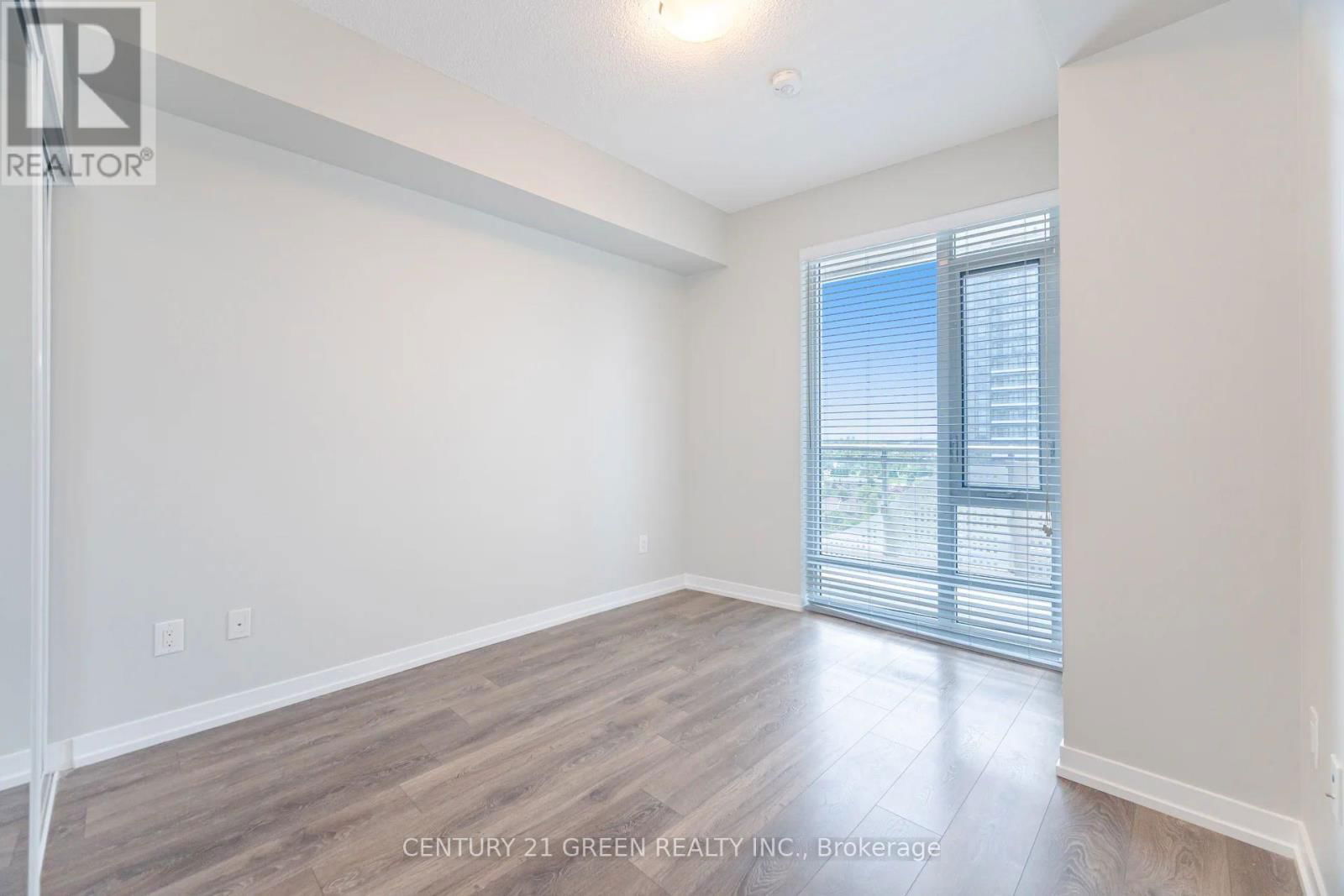 1022 - 2520 EGLINTON AVENUE WEST Image 26