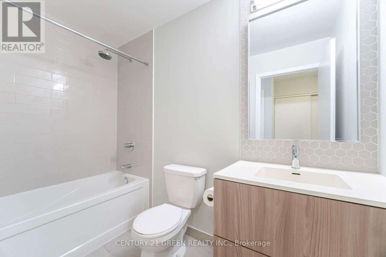 1022 - 2520 EGLINTON AVENUE WEST Image 29