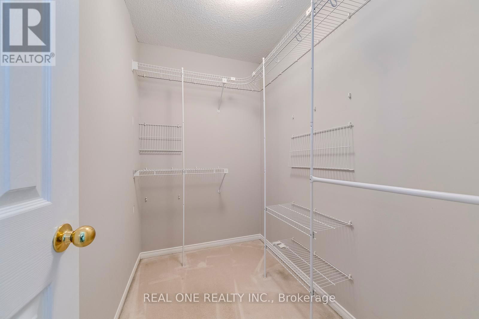 2267 MEADOWLAND DRIVE Image 36