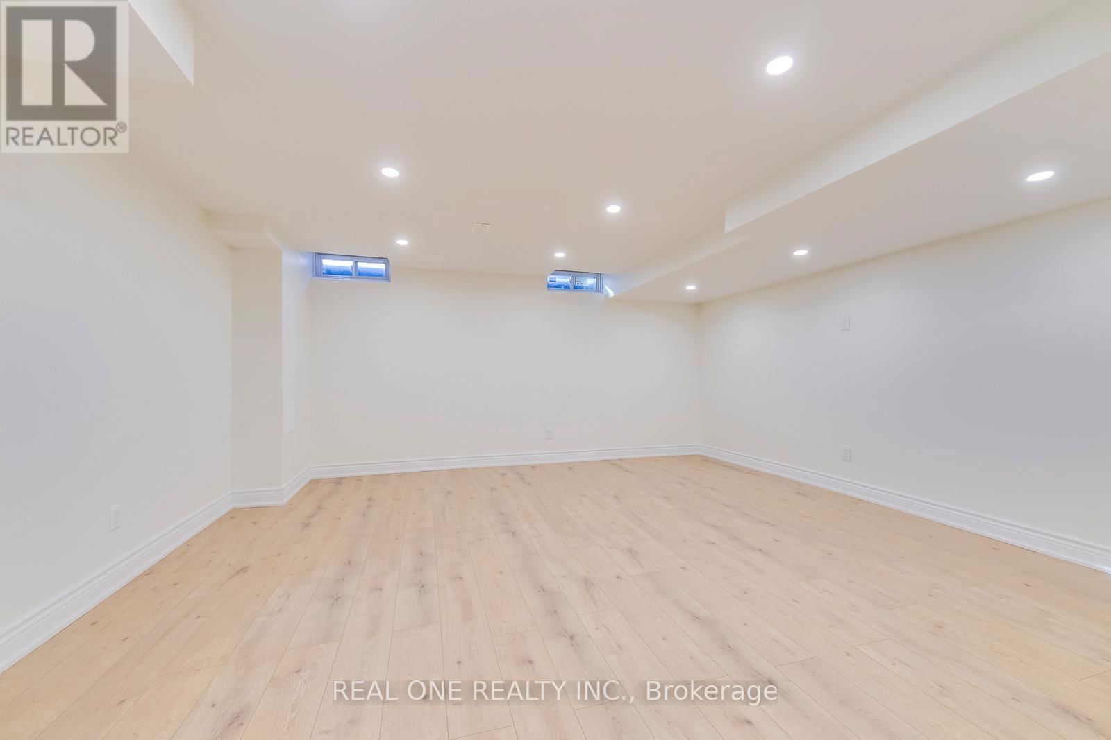 2267 MEADOWLAND DRIVE Image 40
