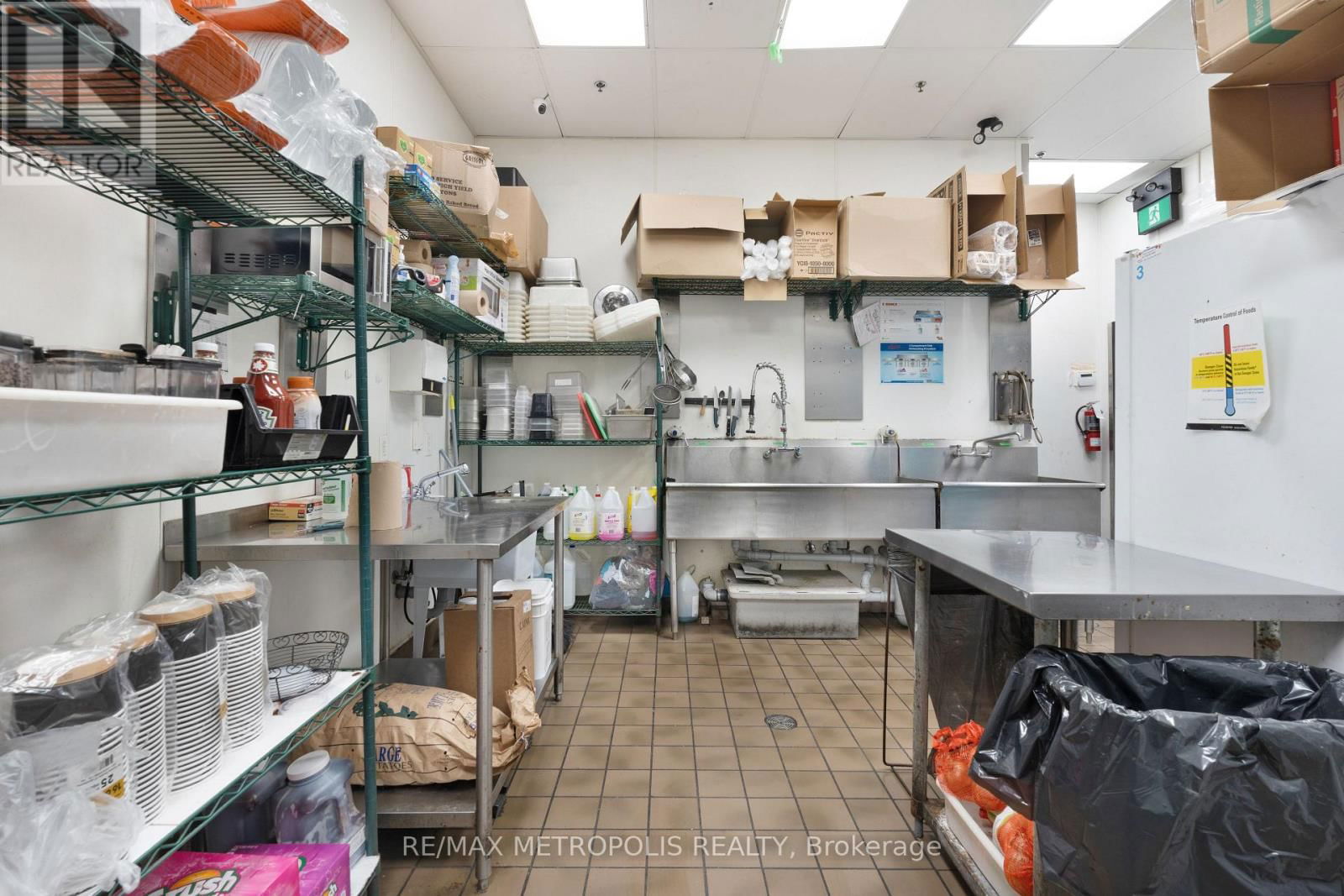 80 WESTON RD ROAD Image 15