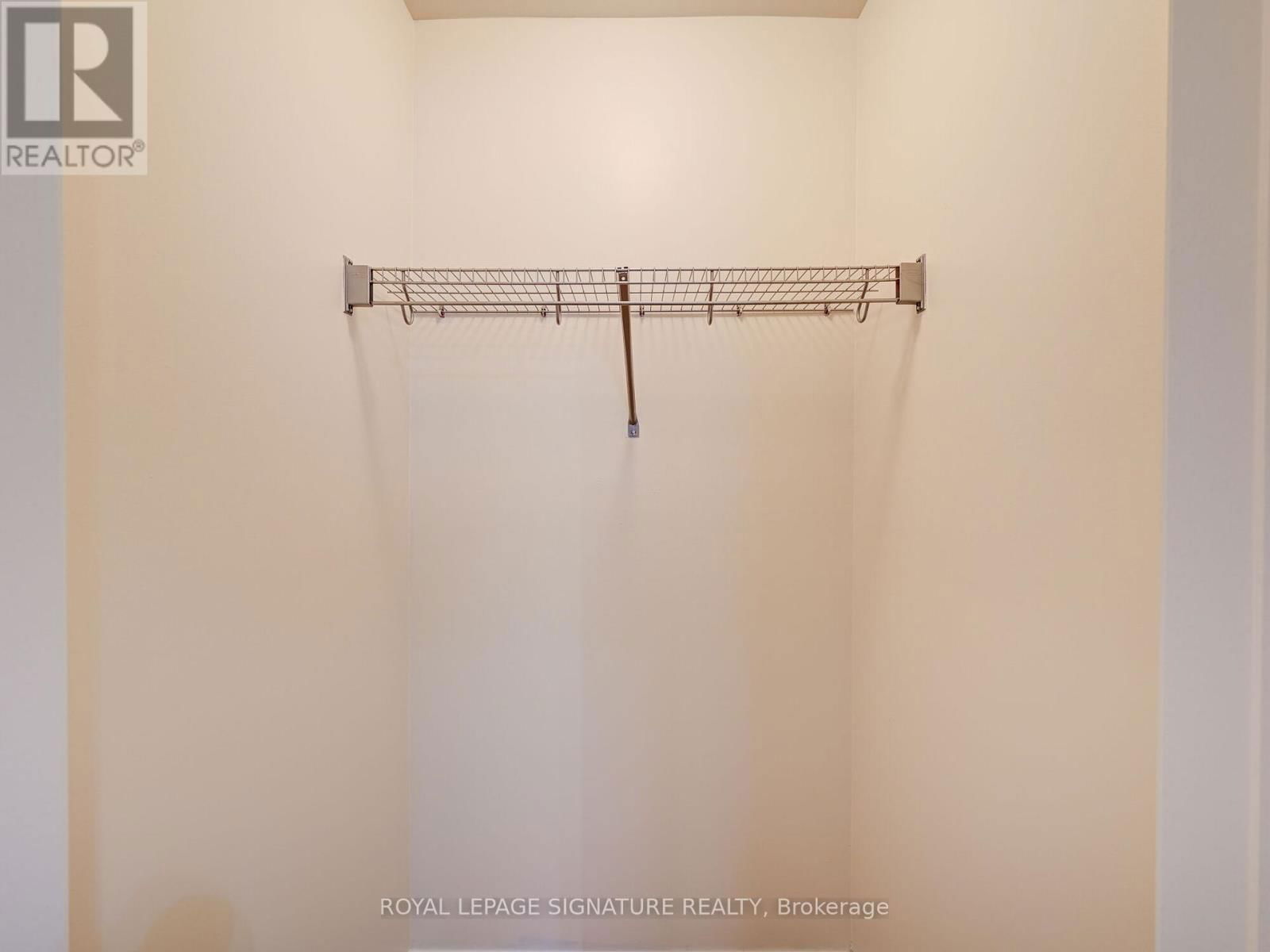 106 NAPERTON DRIVE EAST Image 33