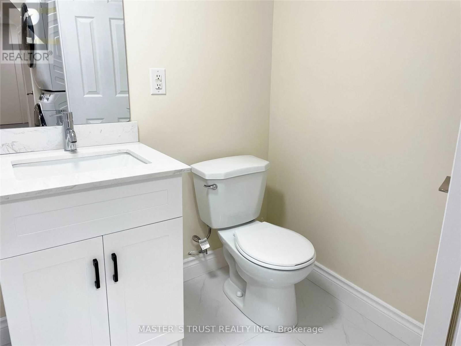 4 GATSBY SQUARE Image 15