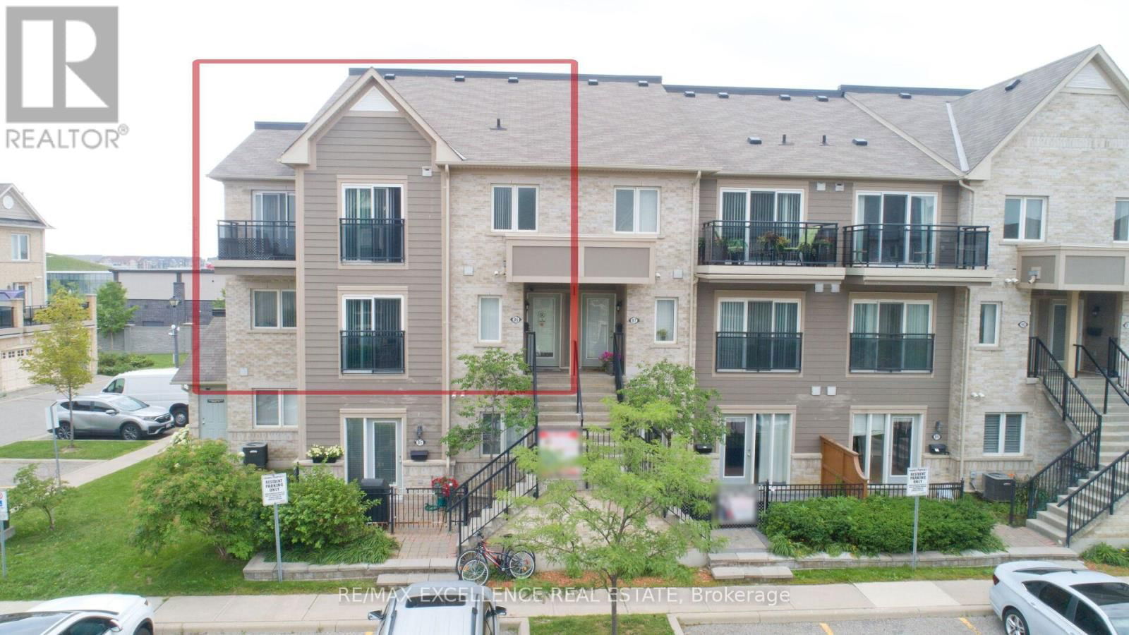 86 - 60 FAIRWOOD CIRCLE Image 1
