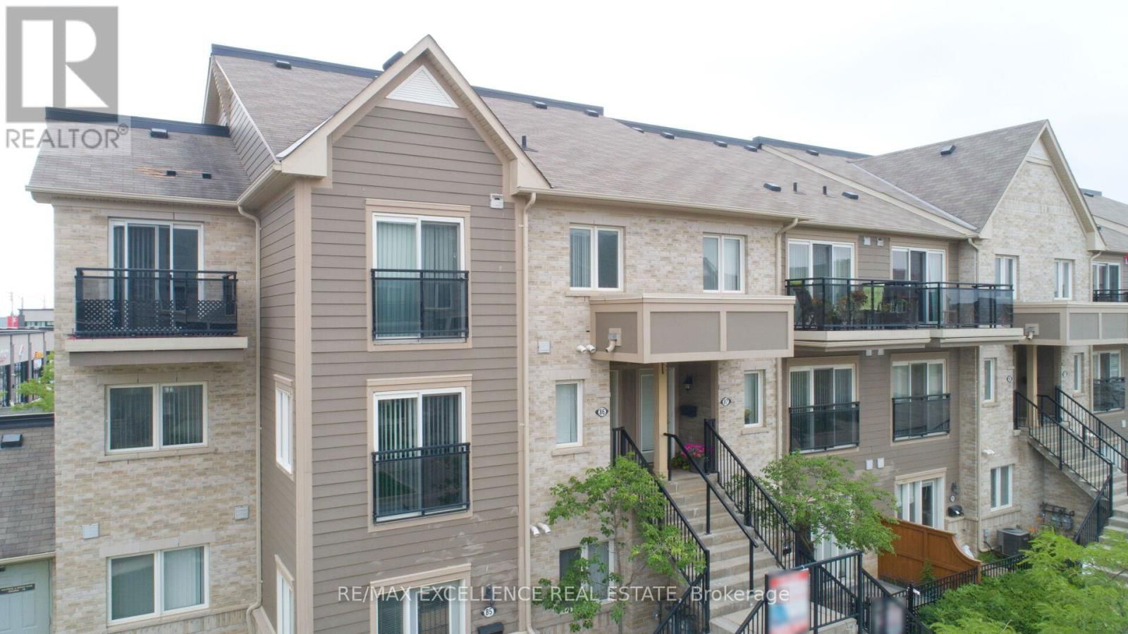 86 - 60 FAIRWOOD CIRCLE Image 2