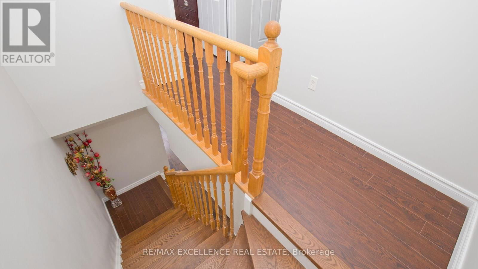 86 - 60 FAIRWOOD CIRCLE Image 20