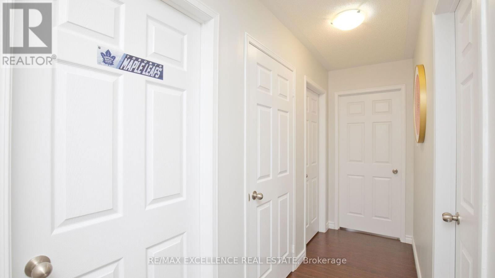 86 - 60 FAIRWOOD CIRCLE Image 21