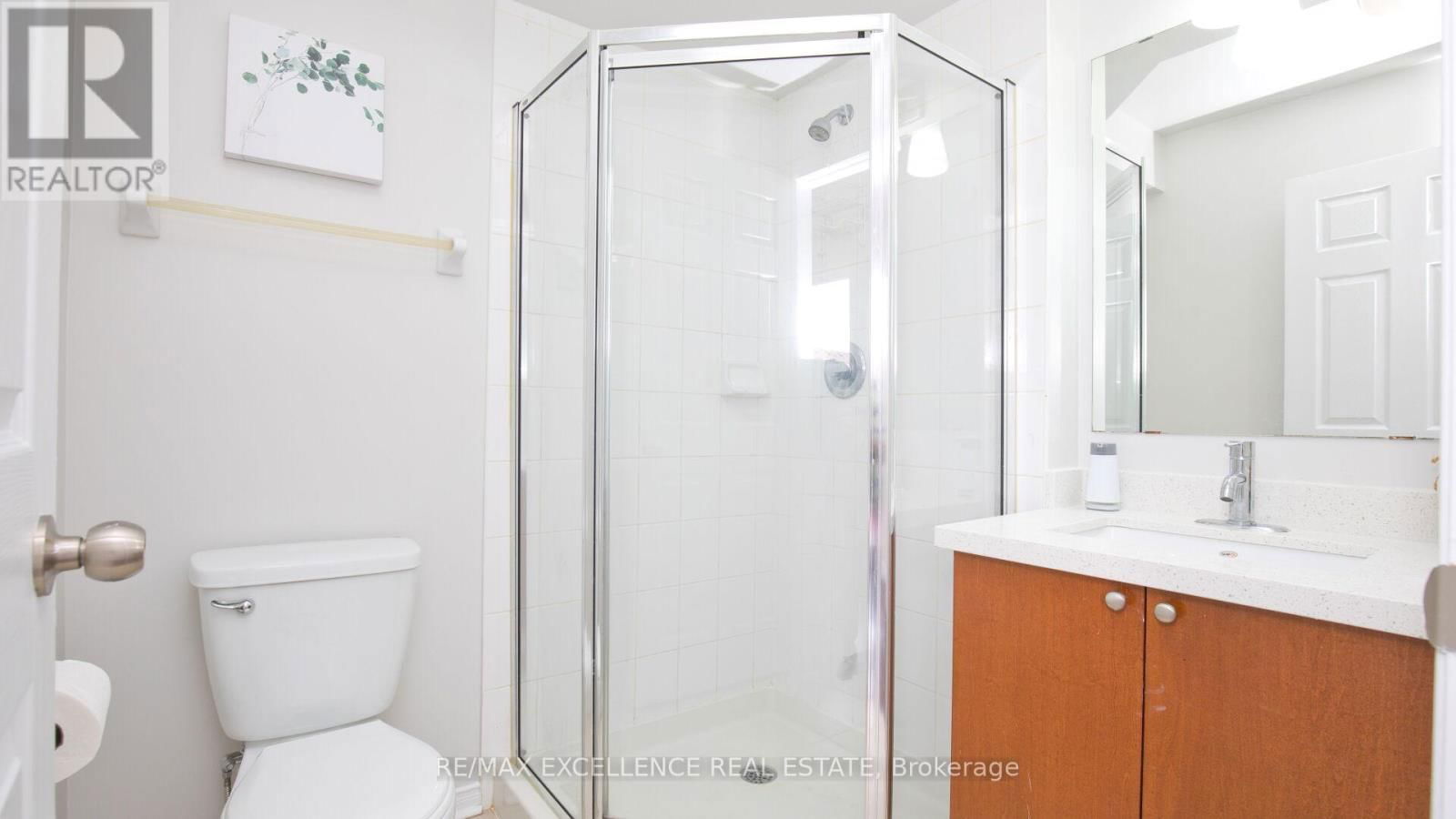 86 - 60 FAIRWOOD CIRCLE Image 26