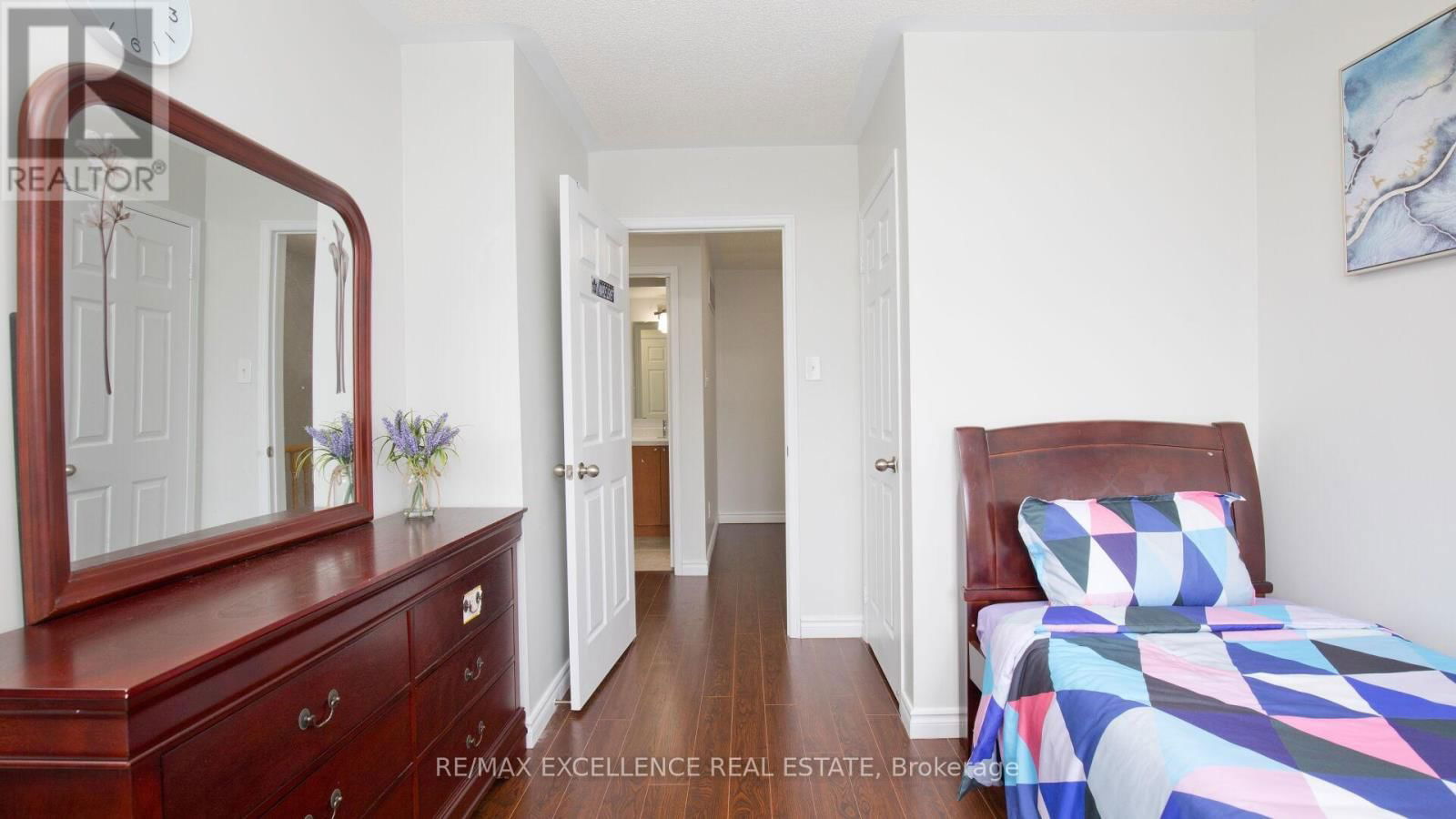 86 - 60 FAIRWOOD CIRCLE Image 31