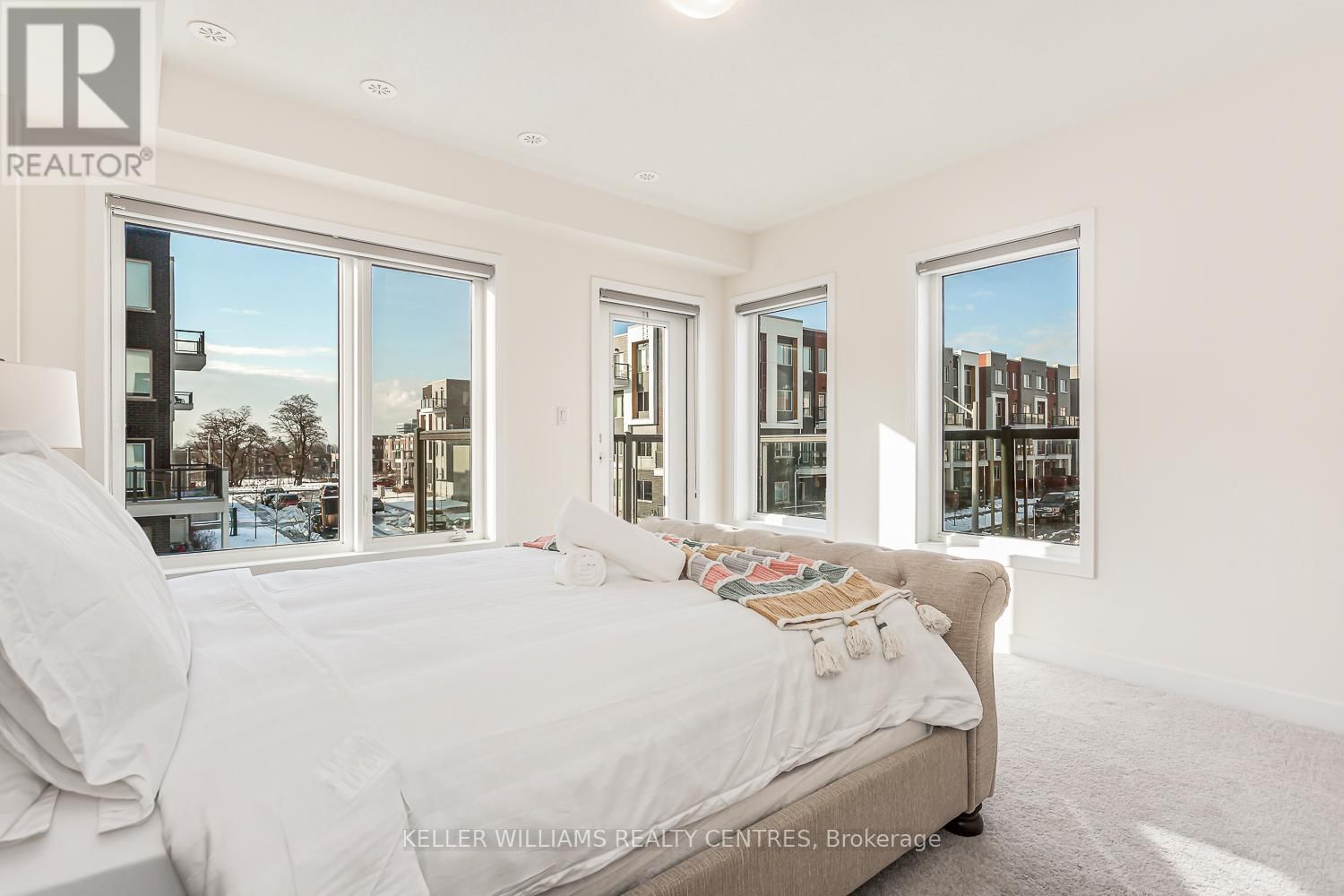 89 WILLIAM DUNCAN ROAD Image 26
