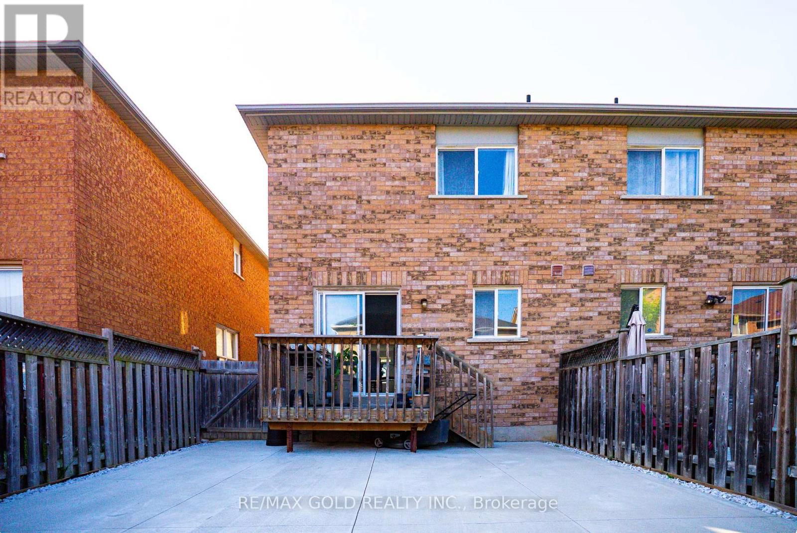 3218 CAMBERWELL DRIVE Image 17