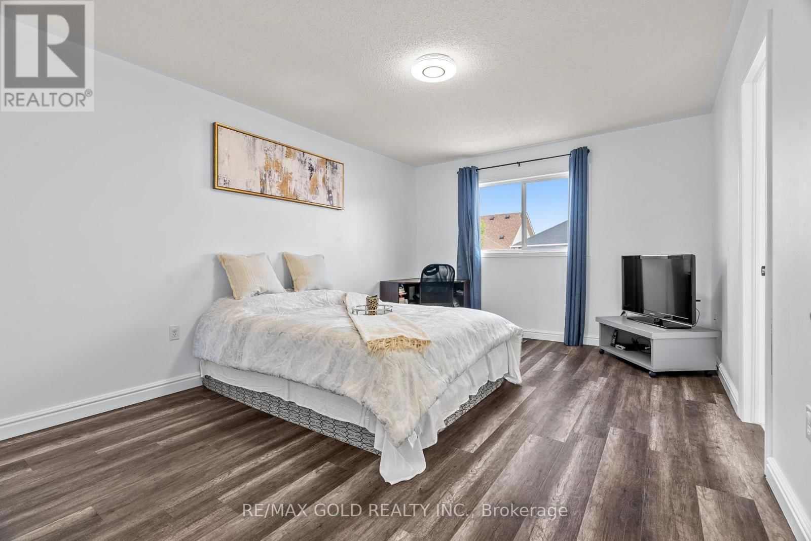 3218 CAMBERWELL DRIVE Image 30