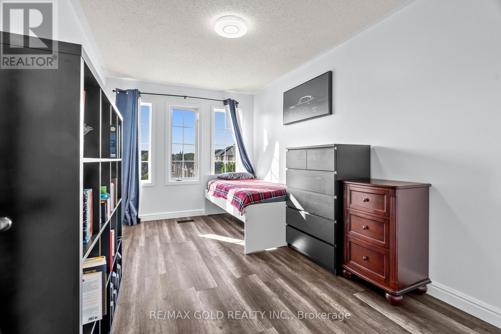3218 CAMBERWELL DRIVE Image 32