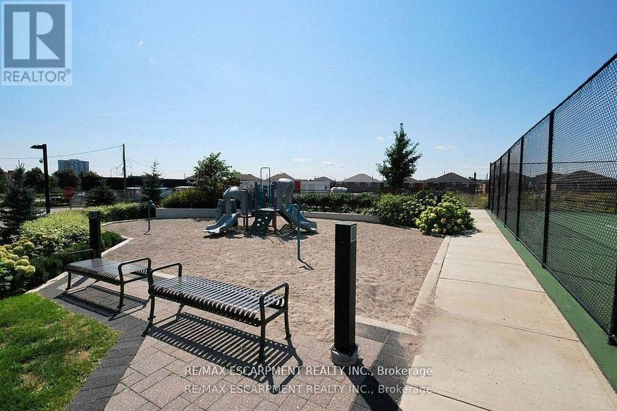 1617 - 335 RATHBURN ROAD WEST Image 26