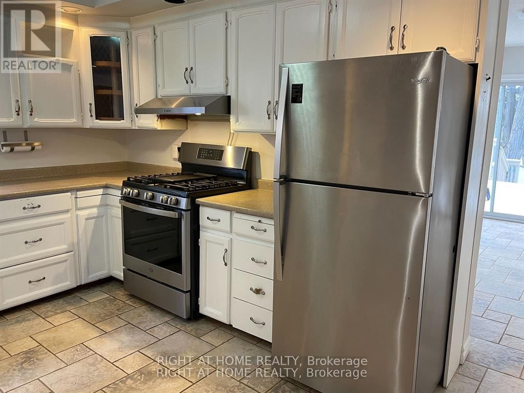 435 MAPLE AVENUE Image 17
