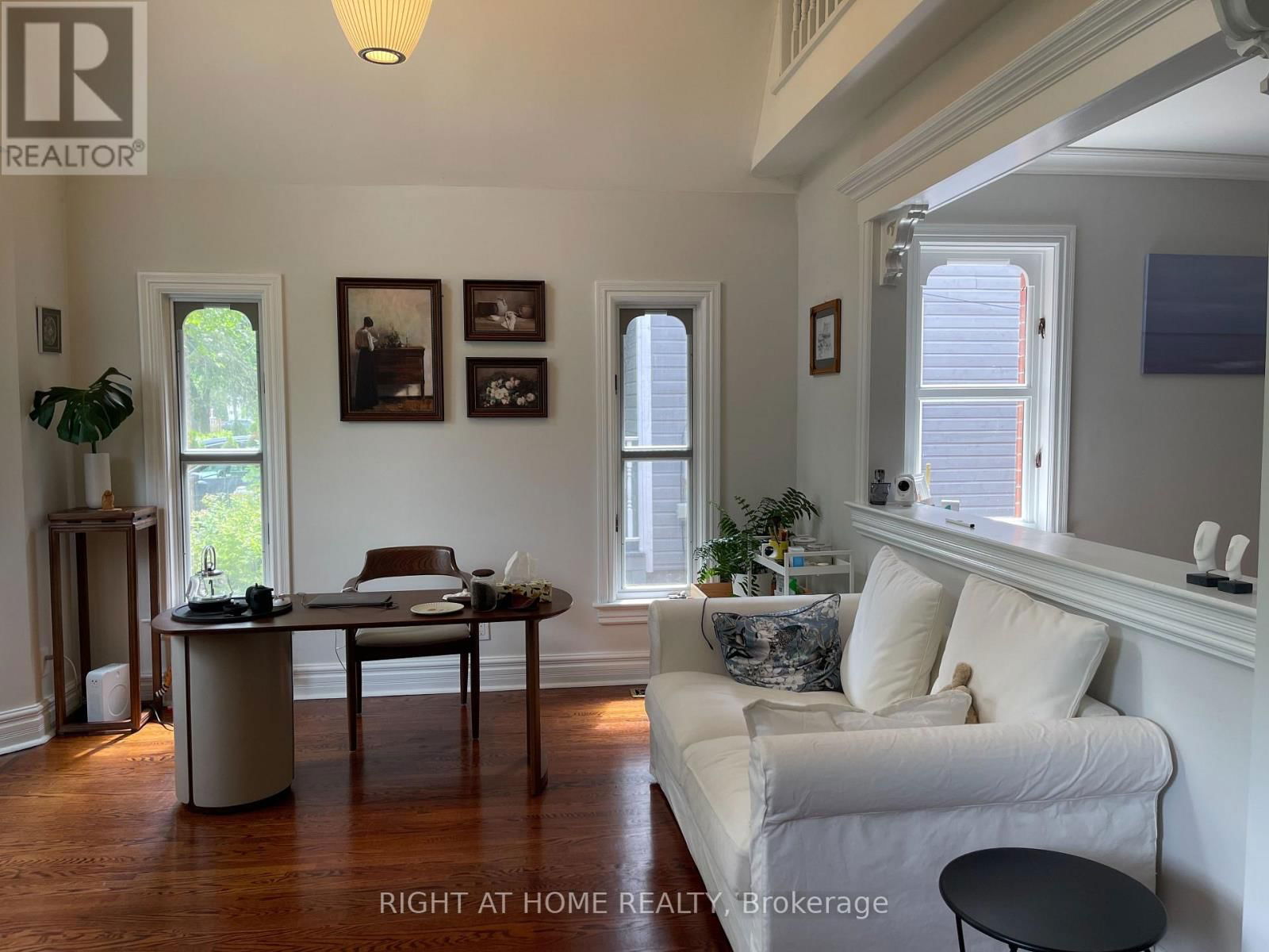 435 MAPLE AVENUE Image 4