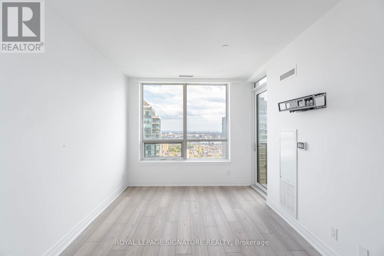 3007 - 36 ELM DRIVE Image 16