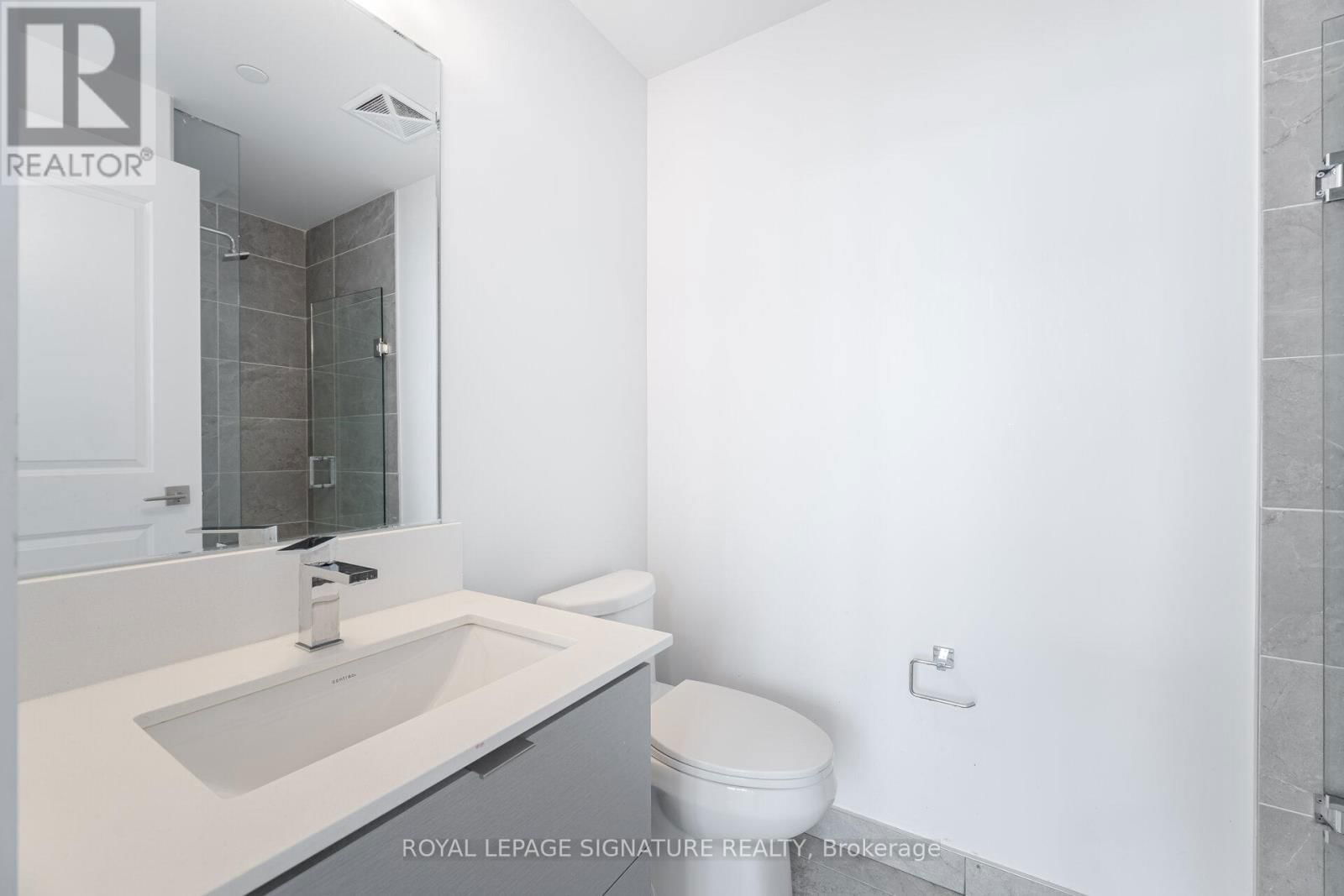 3007 - 36 ELM DRIVE Image 23