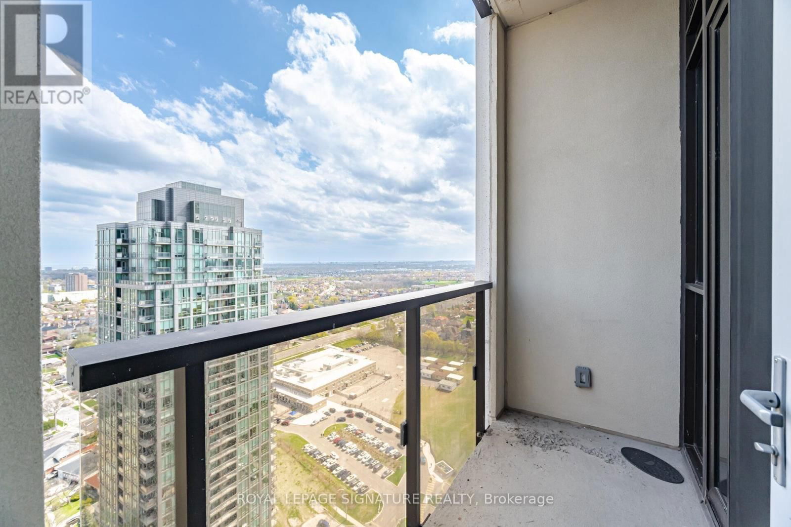 3007 - 36 ELM DRIVE Image 28