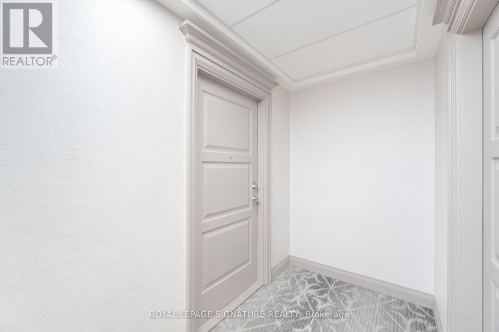 3007 - 36 ELM DRIVE Image 4
