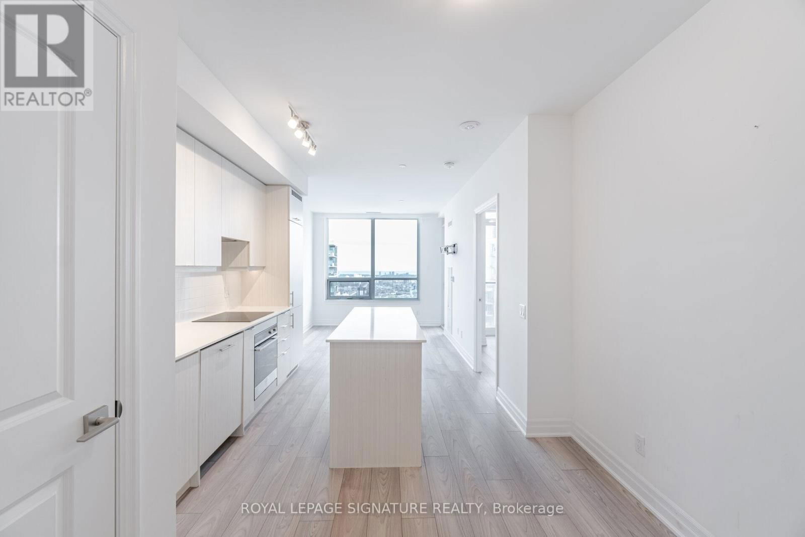 3007 - 36 ELM DRIVE Image 8