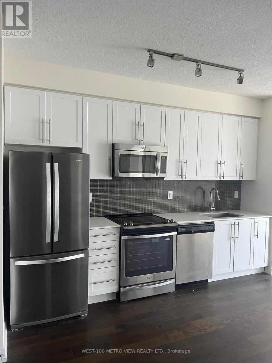 2305 - 510 CURRAN PLACE Image 3
