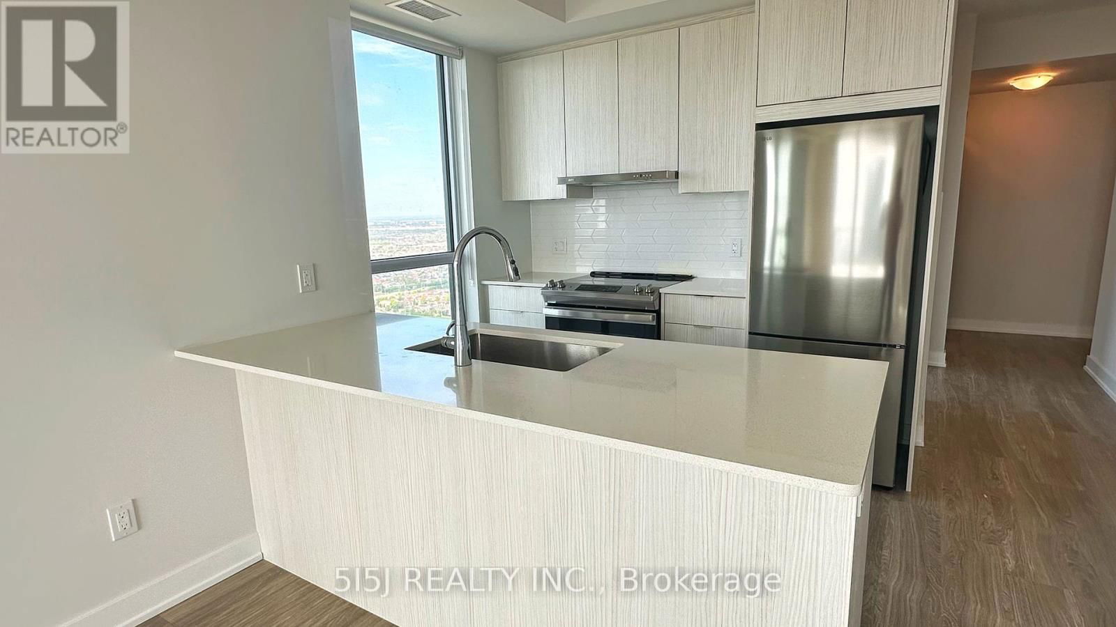 4706 - 430 SQUARE ONE DRIVE Image 3