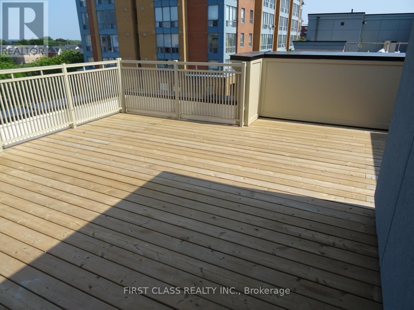 Unit 43 - 15 WILLIAM JACKSON WAY Image 12