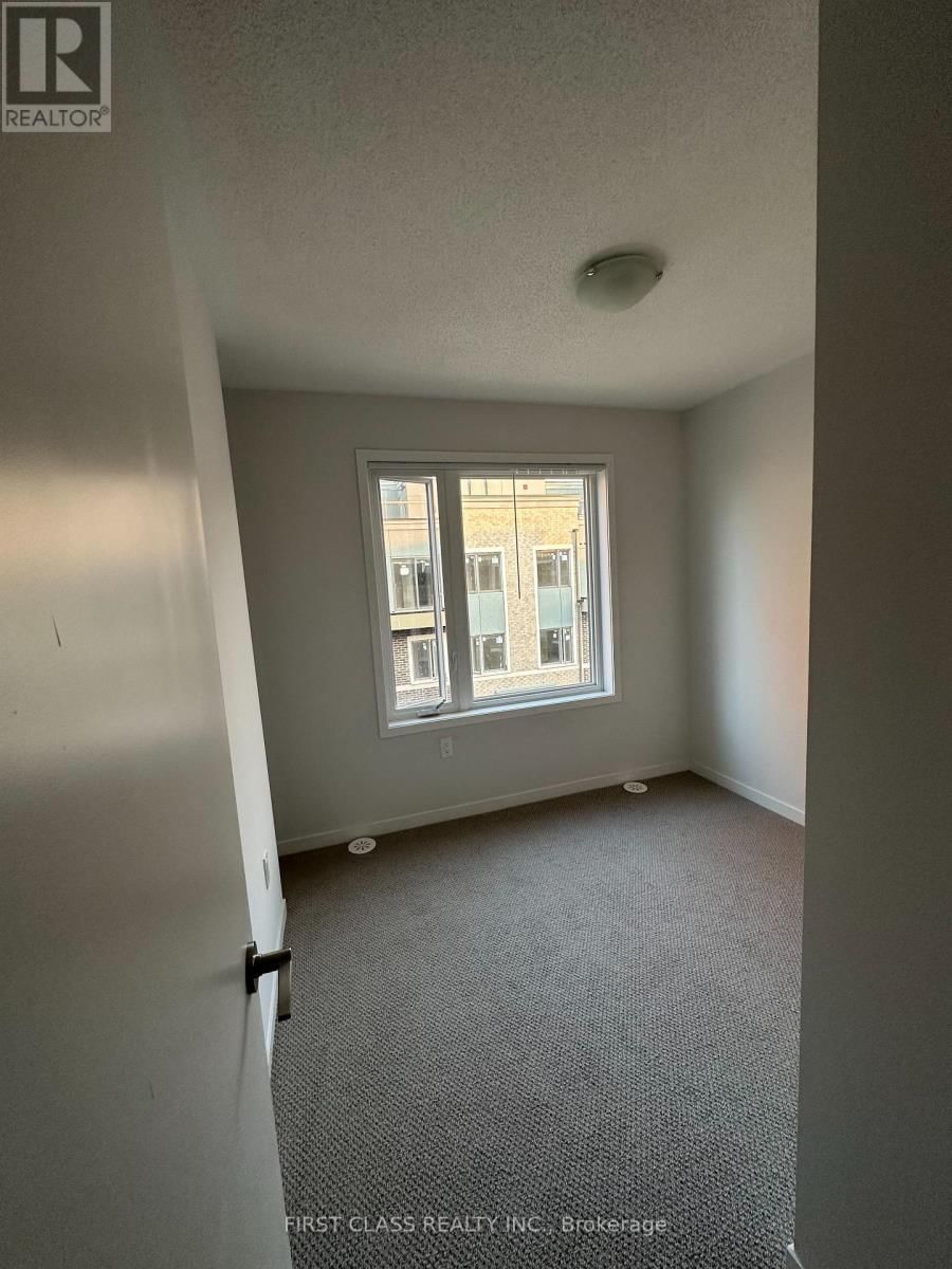 Unit 43 - 15 WILLIAM JACKSON WAY Image 8
