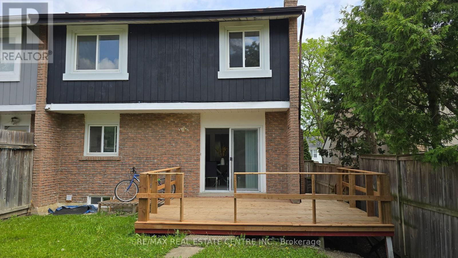 24 SALISBURY CIRCLE Image 25