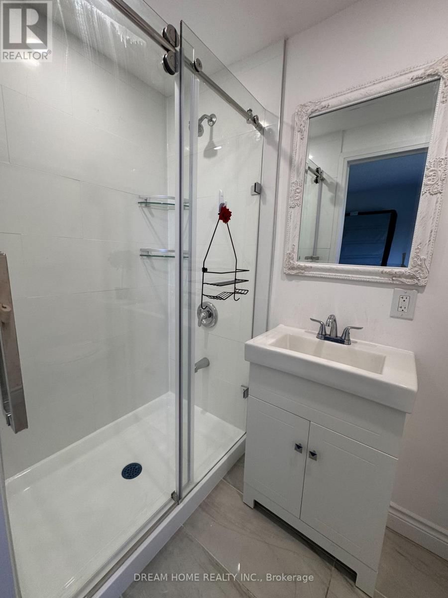 Main - 2425 CARLANNE PLACE Image 24