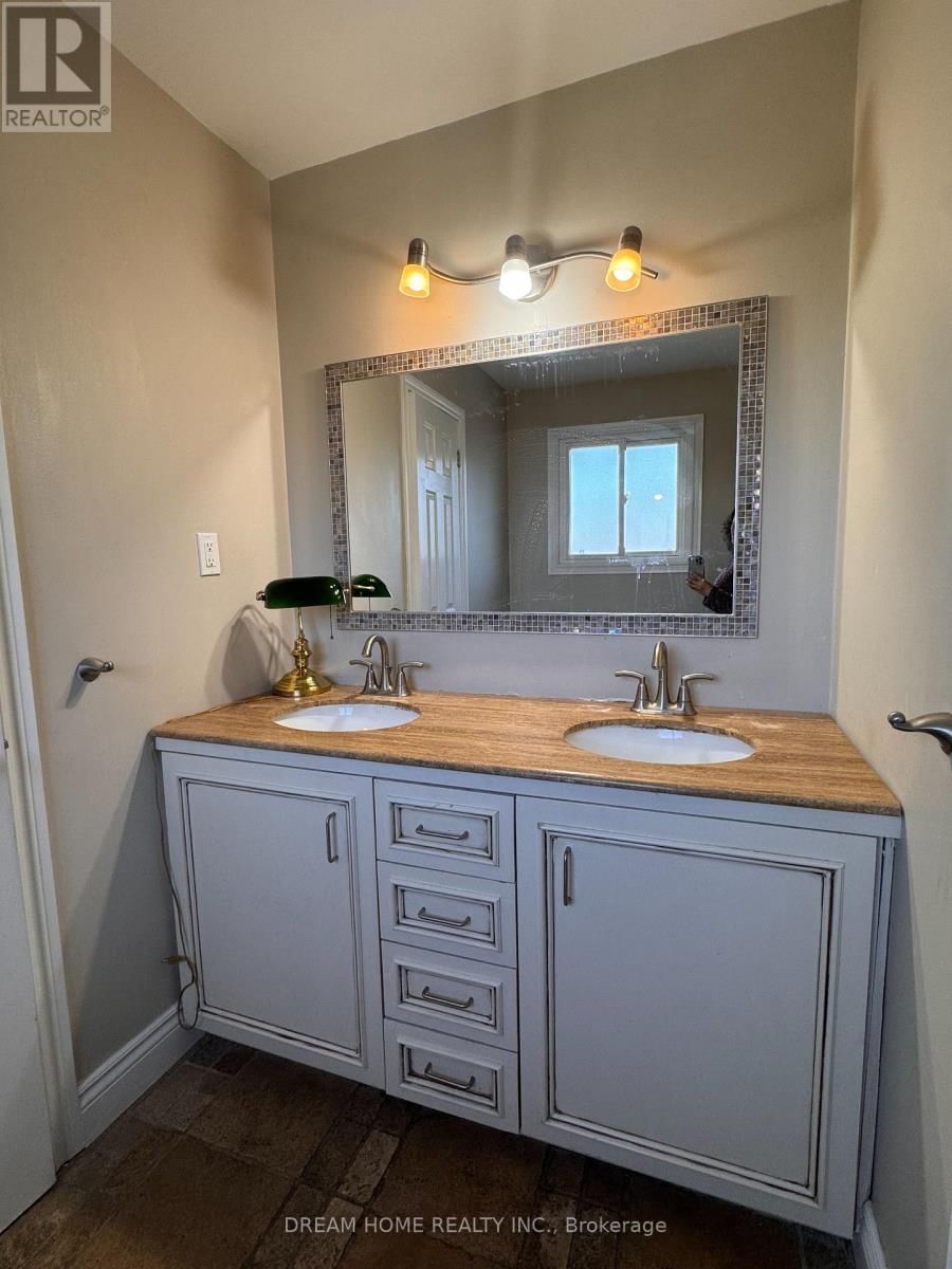 Main - 2425 CARLANNE PLACE Image 27