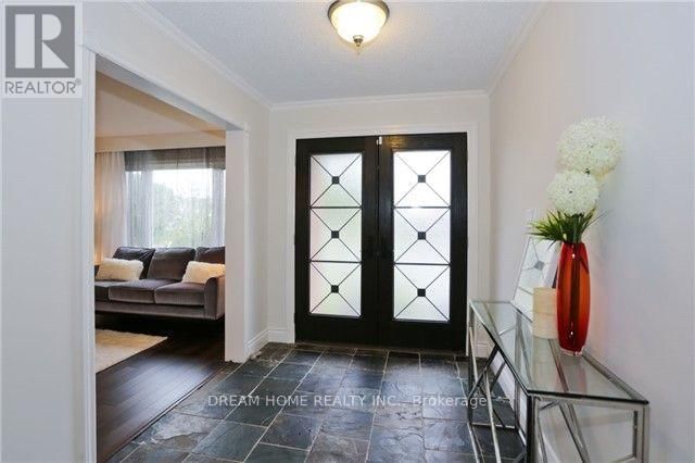 Main - 2425 CARLANNE PLACE Image 3