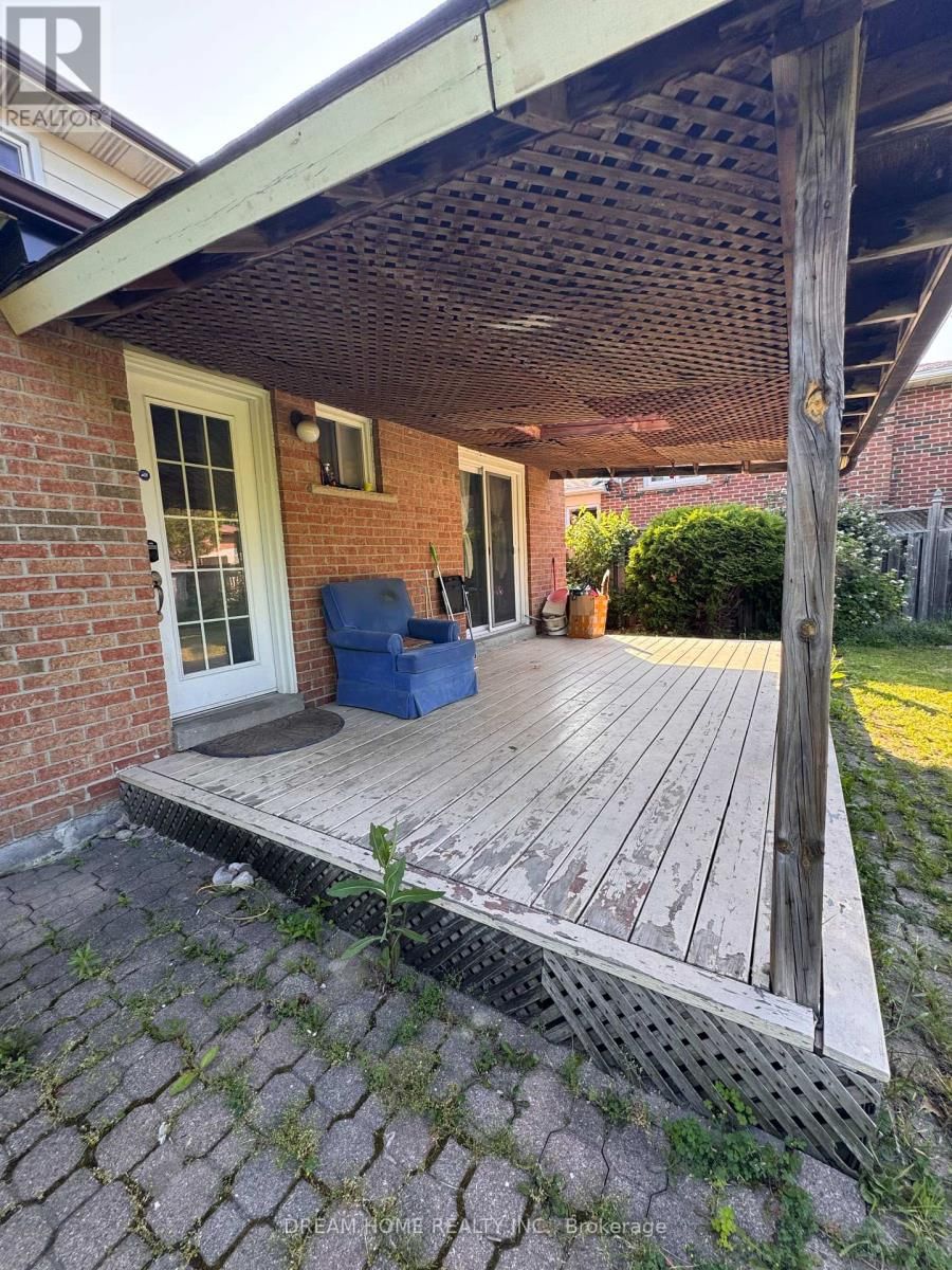Main - 2425 CARLANNE PLACE Image 32