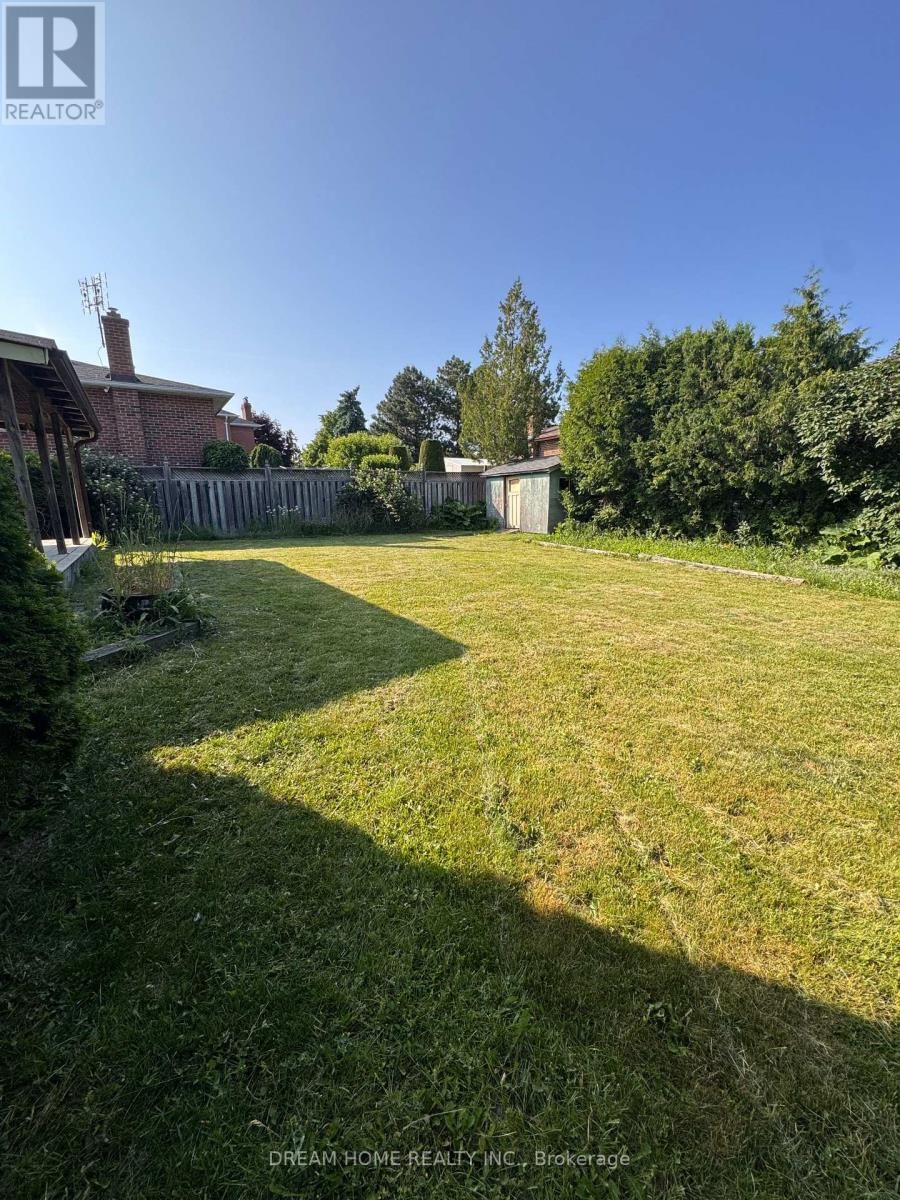Main - 2425 CARLANNE PLACE Image 37