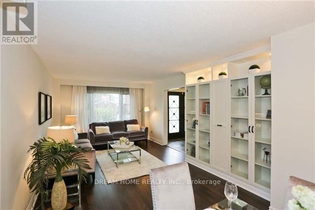 Main - 2425 CARLANNE PLACE Image 5