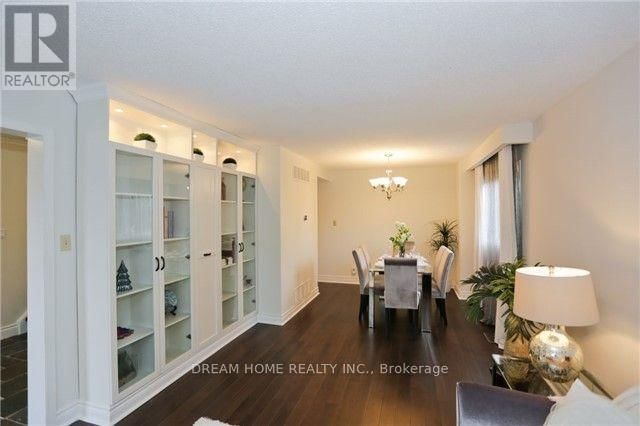 Main - 2425 CARLANNE PLACE Image 6