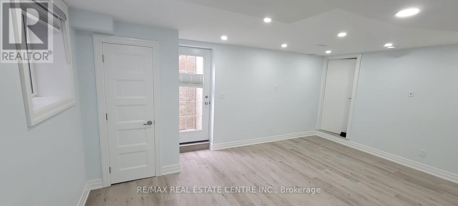 1741 THAMES CIRCLE Image 2