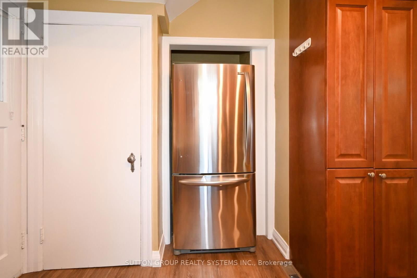 24 RUNNYMEDE ROAD Image 11