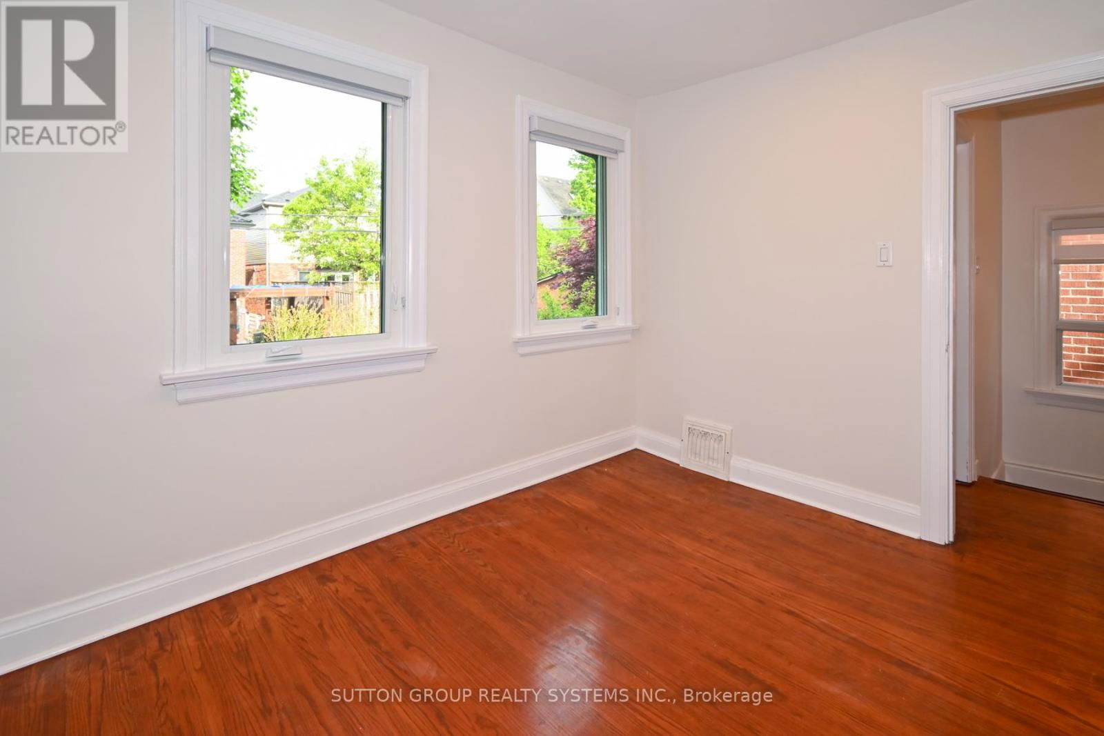 24 RUNNYMEDE ROAD Image 15